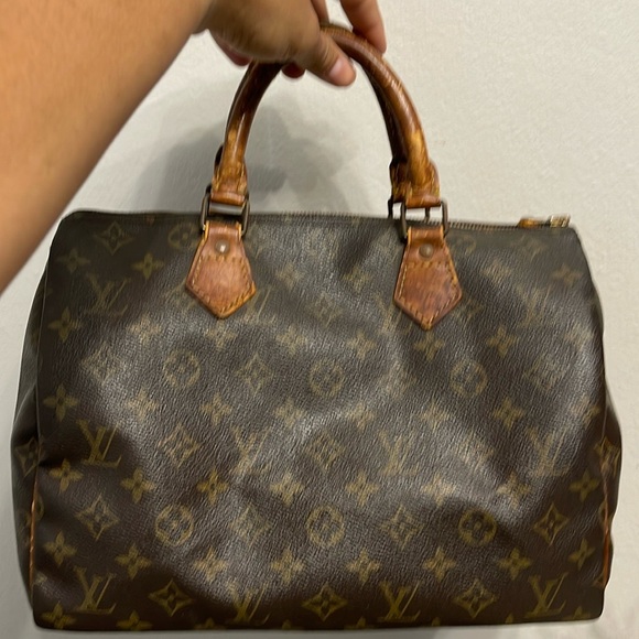 Louis Vuitton Handbags - Authentic Louis Vuitton Speedy 30. Vintage